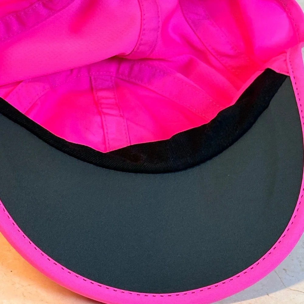 Nike Featherlight Dri-FIT Running Hat Hot Pink Adjustable Performance Cap Barbie